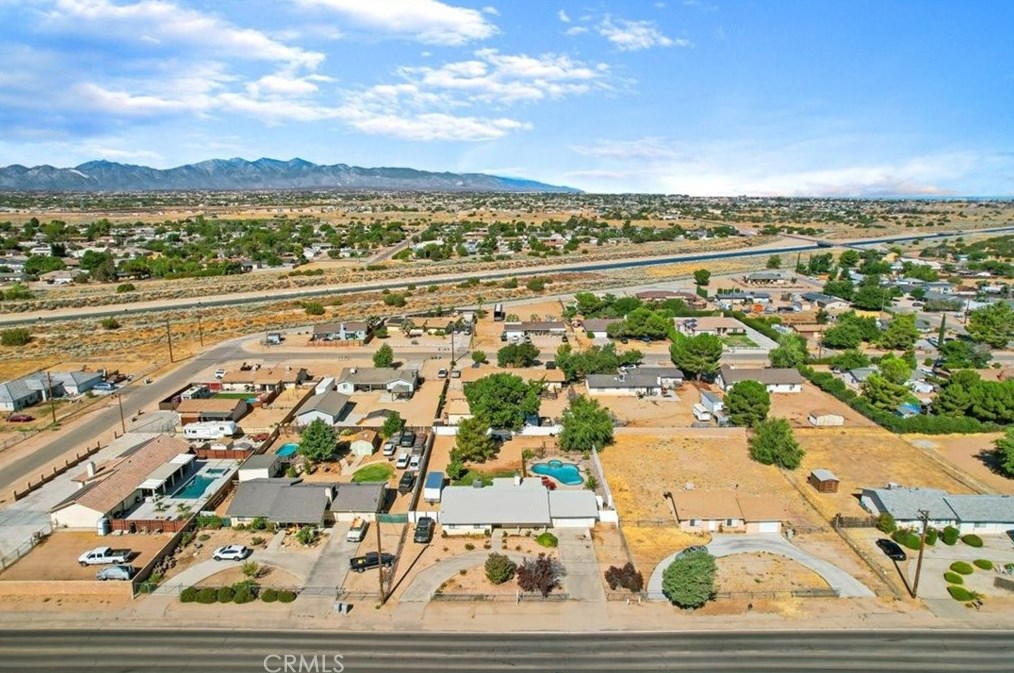 7946 Cottonwood Ave, Hesperia CA  92345-4213 exterior