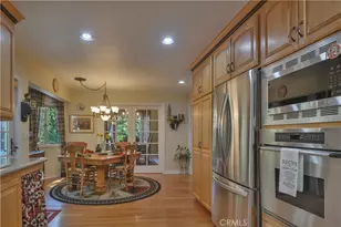 196 N Fairway Dr, Lake Arrowhead, CA 92352 - Photo 13
