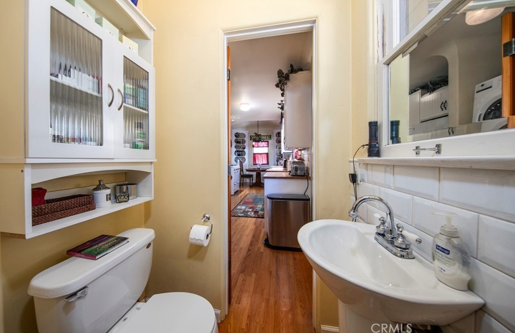 5626 Magnolia Ave, Riverside CA  92506-1823 exterior