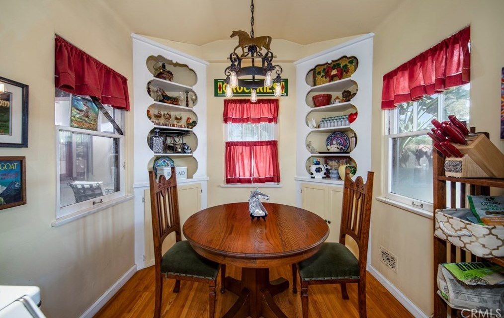 5626 Magnolia Ave, Riverside CA  92506-1823 exterior