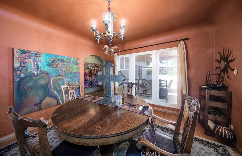 5626 Magnolia Ave, Riverside CA  92506-1823 exterior