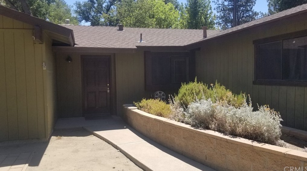 49702 Road 427, Oakhurst CA  93644-9514 exterior