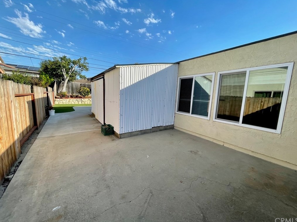 129 Auriga Ave, Lompoc CA 93436-1216 exterior