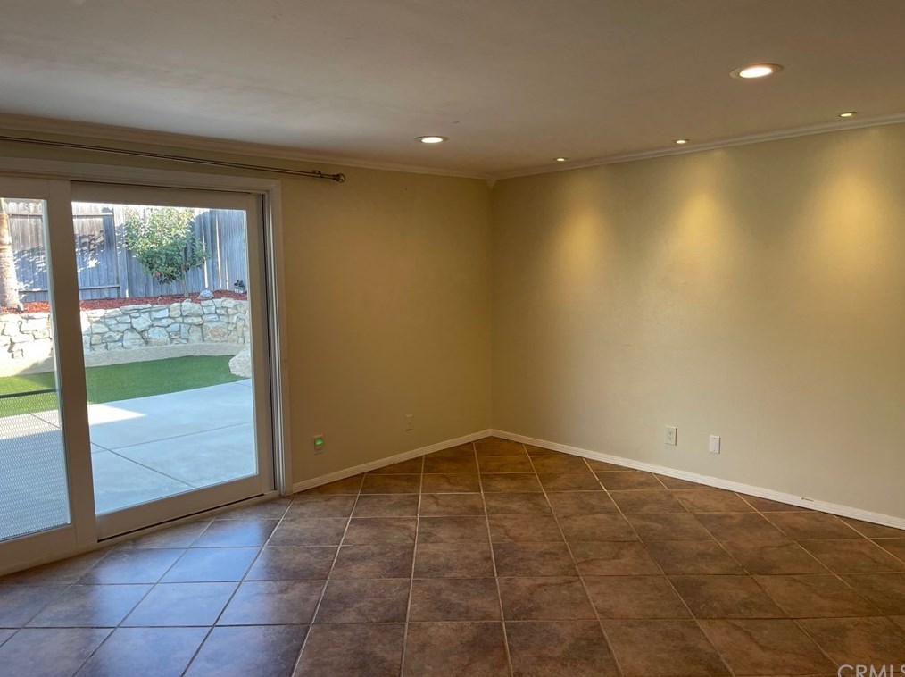 129 Auriga Ave, Lompoc CA 93436-1216 exterior