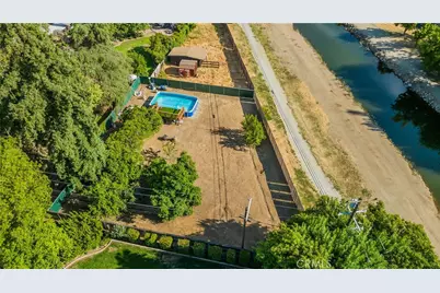 930 S Park Circle Drive, Fresno, CA 93727 - Photo 47