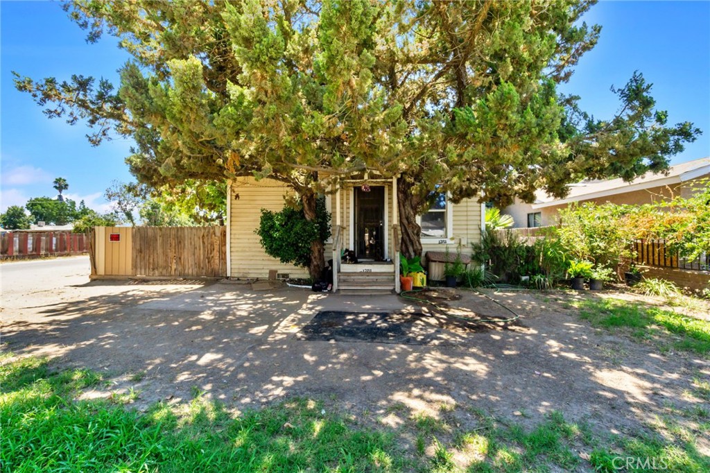 12711 W D, Biola, CA 93606 MLS FR23152850 Coldwell Banker