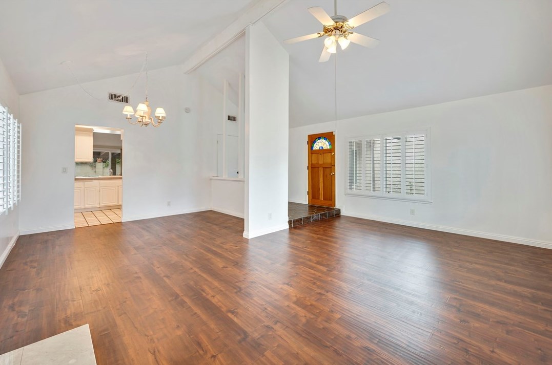 18839 Stefani Ave, Artesia CA  90703-8440 exterior