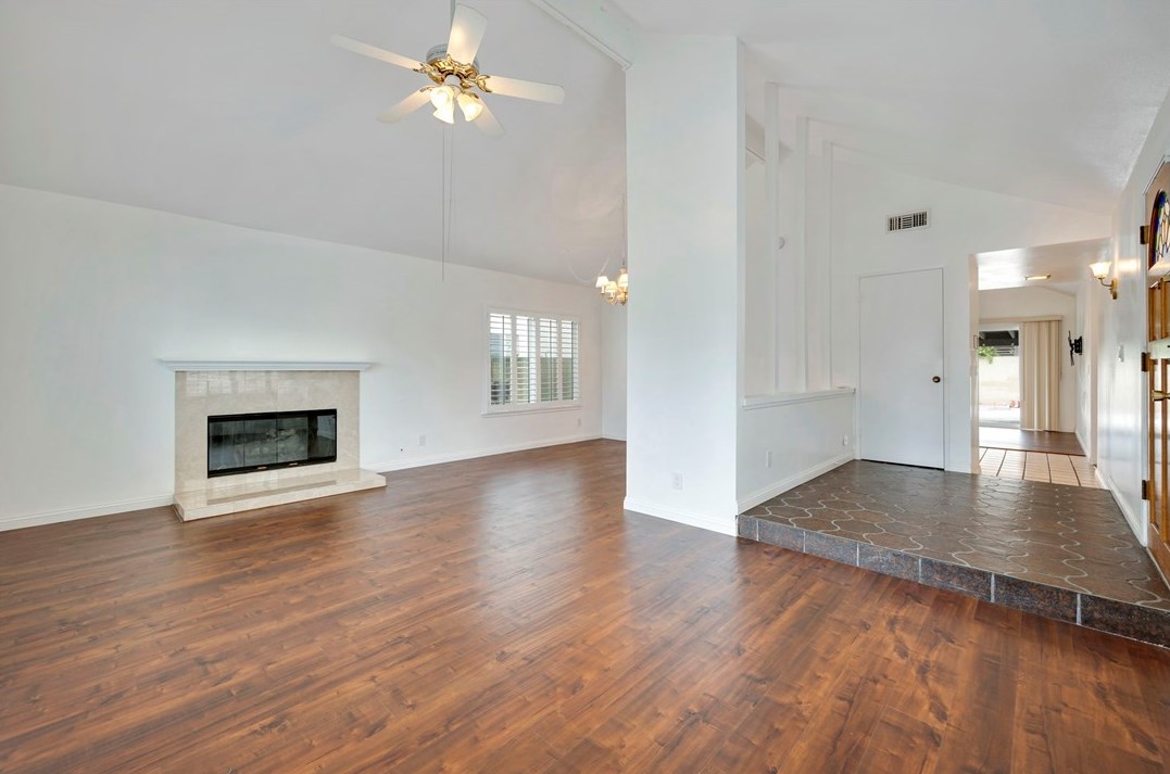 18839 Stefani Ave, Artesia CA  90703-8440 exterior