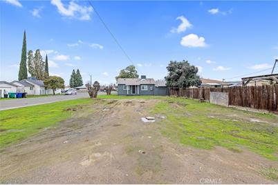 1321 Humboldt Ave, Chowchilla, CA 93610 - MLS FR24004436 - Coldwell Banker