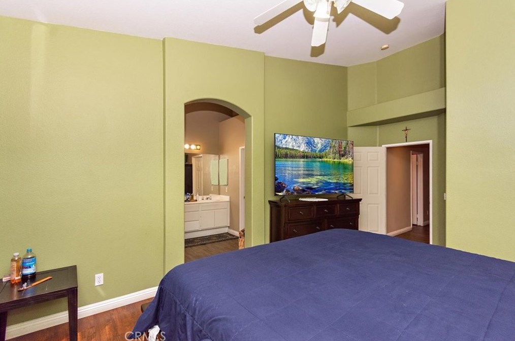 969 Banbury Dr, Hemet CA  92544-1836 exterior