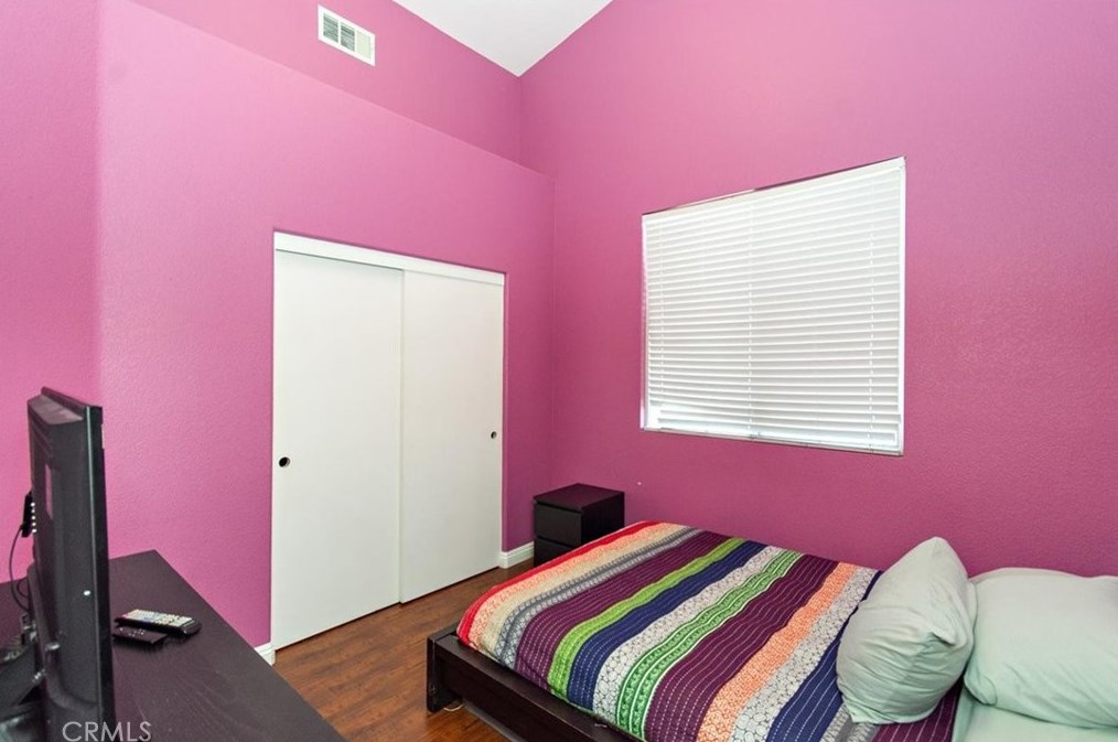 969 Banbury Dr, Hemet CA  92544-1836 exterior