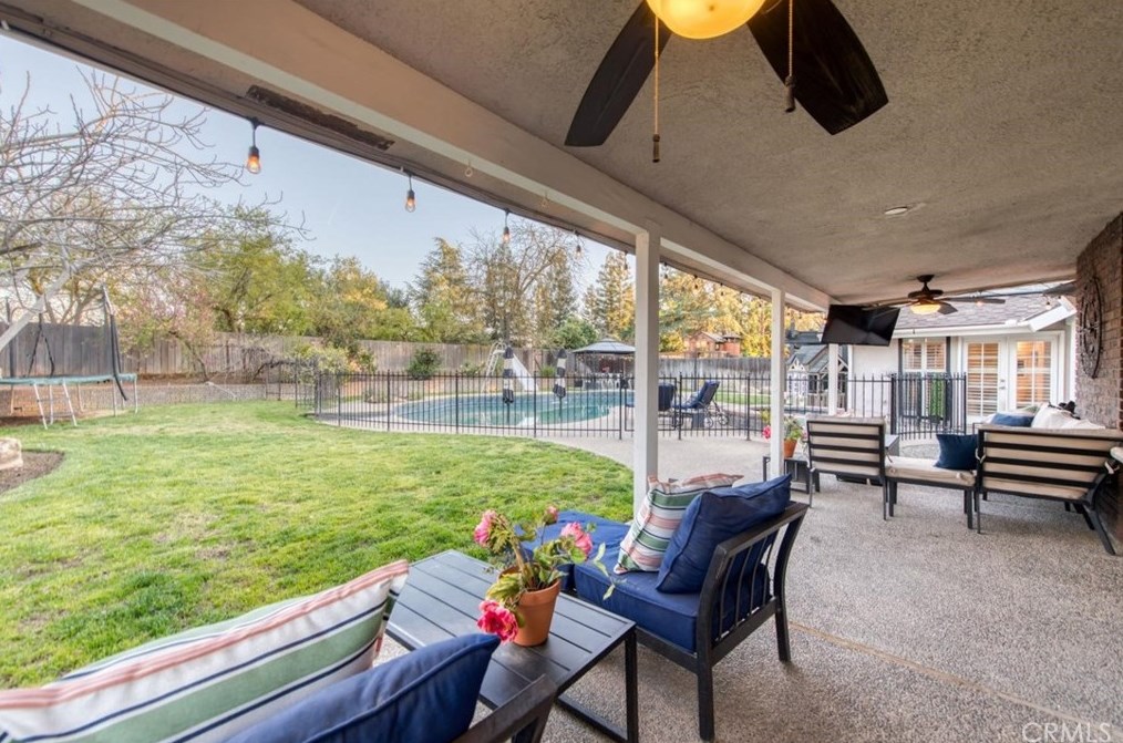 8874 Fuller Ave, Fresno CA  93720-1656 exterior