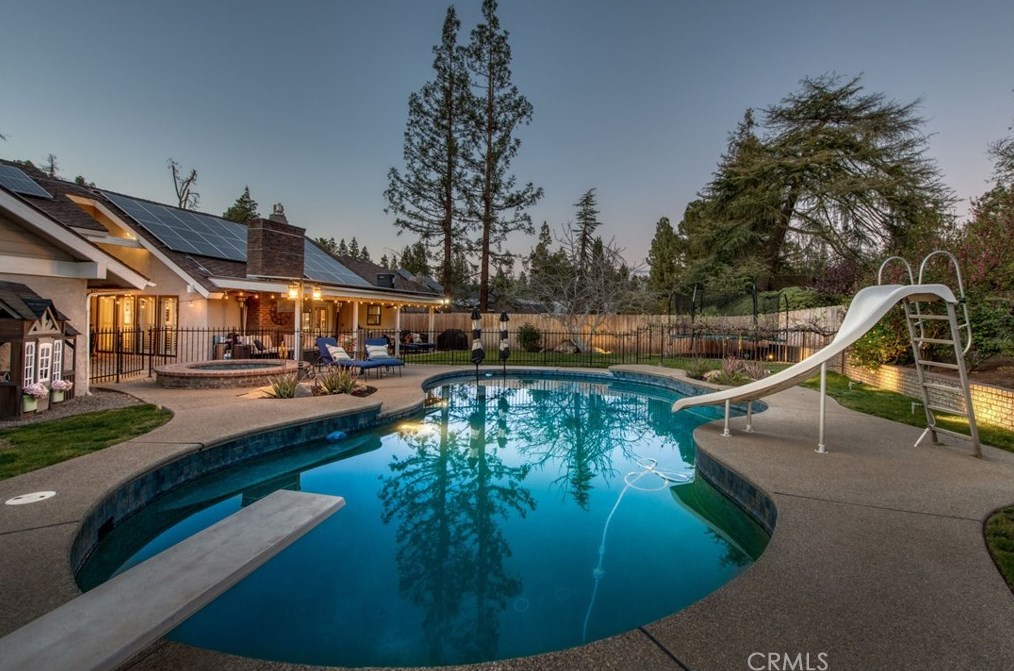 8874 Fuller Ave, Fresno CA  93720-1626 exterior