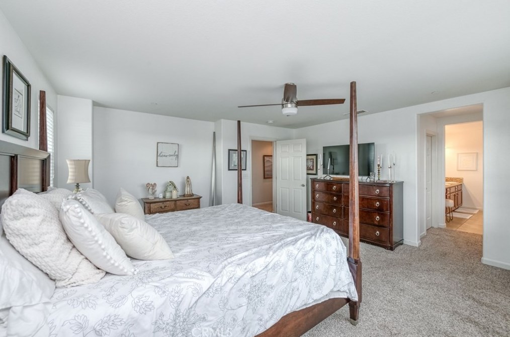 3856 Bellaire Ave, Clovis CA  93619 exterior