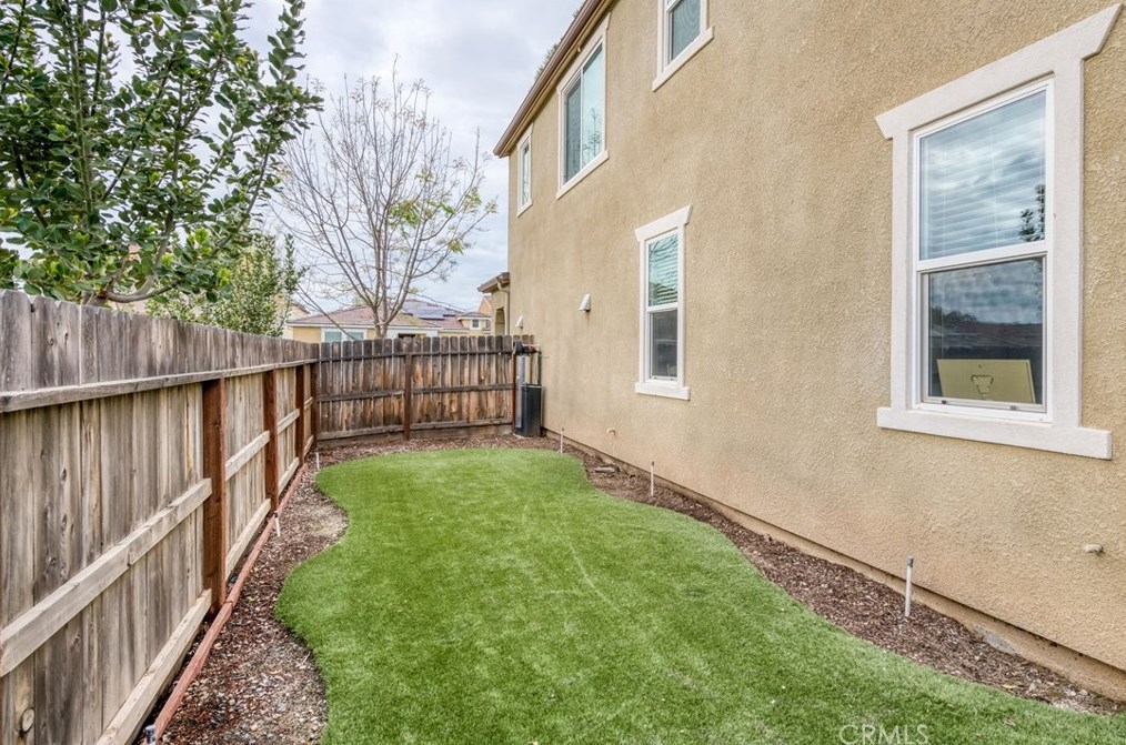 3856 Bellaire Ave, Clovis CA  93619 exterior