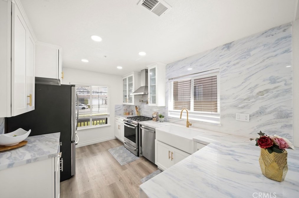 15023 Fox Rdg Dr, Fontana CA 92336-1103 exterior