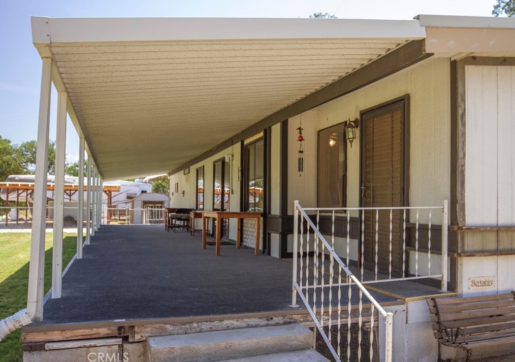 31007 Ruth Hill Rd, Orange Cove CA  93675-9332 exterior