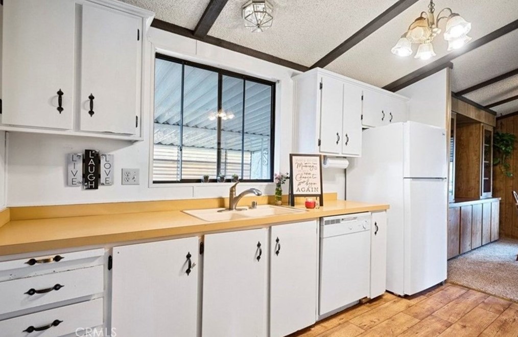 31007 Ruth Hill Rd, Orange Cove CA  93675-9332 exterior
