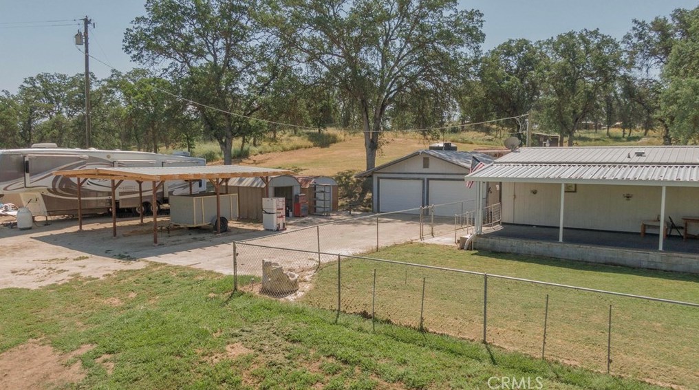 31007 Ruth Hill Rd, Orange Cove CA  93675-9332 exterior