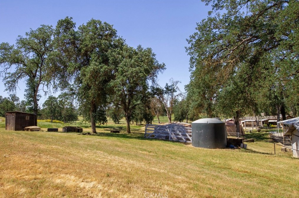 31007 Ruth Hill Rd, Orange Cove CA  93675-9332 exterior