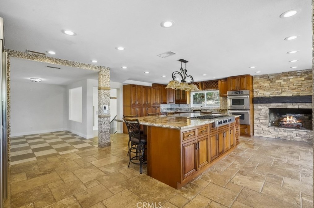 473 Country Hill Rd, Anaheim CA  92808-1353 exterior
