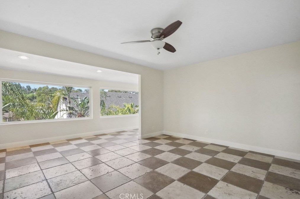 473 Country Hill Rd, Anaheim CA  92808-1353 exterior