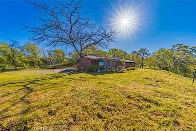33067 Blue Vista Court, Coarsegold, CA 93614 - Photo 9
