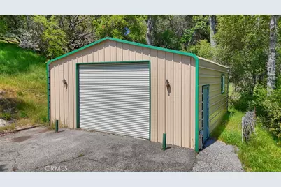 42275 Buckeye Road, Oakhurst, CA 93644 - Photo 33