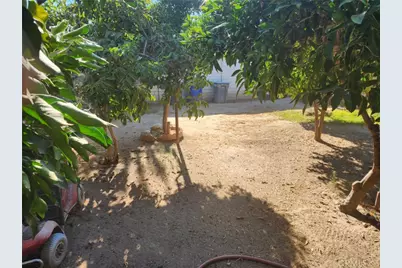 725 18th Place, Delano, CA 93215 - Photo 27