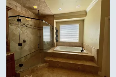 16052 W Middleton Avenue, Kerman, CA 93630 - Photo 35