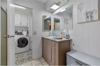 339 N Frankwood Avenue #6, Sanger, CA 93657 - Photo 21