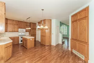 1094 E Monticello Cir, Fresno, CA 93720 - Photo 11