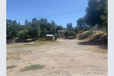 41045 Highway 41, Oakhurst, CA 93644 - Photo 5