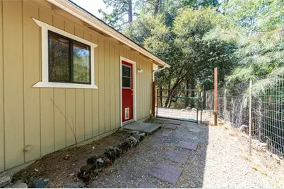 38475 Sierra Lakes Drive, Oakhurst, CA 93644 - Photo 35