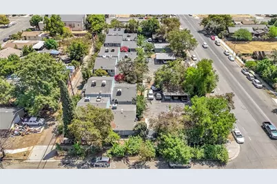 1624 B Street, Fresno, CA 93706 - Photo 13