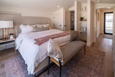 315 E Bay Avenue, Newport Beach, CA 92661 - Photo 17