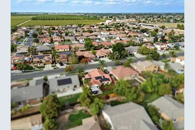 1411 Bella Oaks, Hanford, CA 93230 - Photo 33