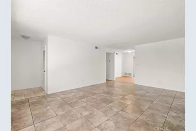 3725 N Fruit Avenue #B, Fresno, CA 93705 - Photo 7