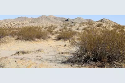 18 Skyranch Road, Adelanto, CA 92301 - Photo 11