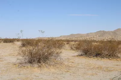 21 Lessing Avenue, Adelanto, CA 92301 - Photo 11