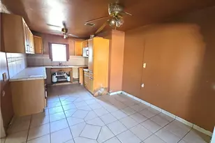 1923 W Pontiac, Fresno, CA 93705 - Photo 7