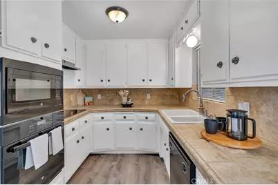 941 Granada, Los Banos, CA 93635 - Photo 15