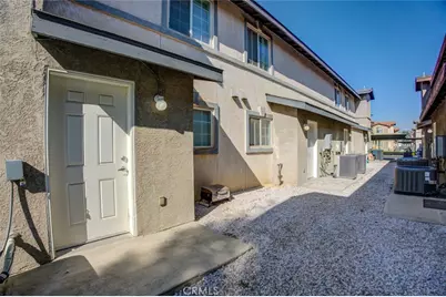 600 Hosking #10, Bakersfield, CA 93307 - Photo 15