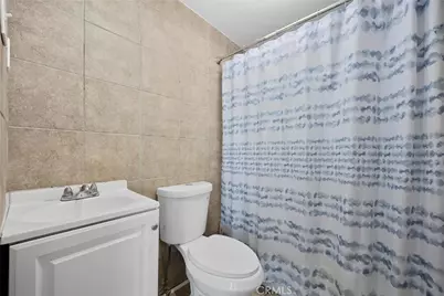 1425 Murdock, Bakersfield, CA 93307 - Photo 29