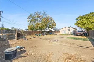 1425 Murdock, Bakersfield, CA 93307 - Photo 35