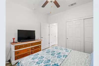 425 Karen, Kerman, CA 93630 - Photo 25