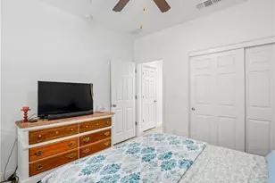 425 Karen, Kerman, CA 93630 - Photo 25