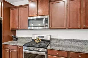 425 Karen, Kerman, CA 93630 - Photo 9