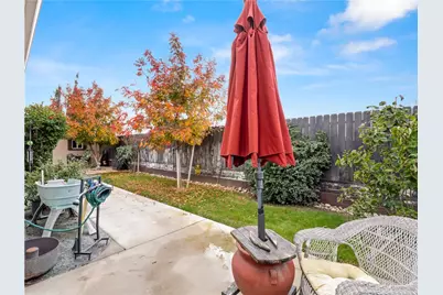425 Karen, Kerman, CA 93630 - Photo 41