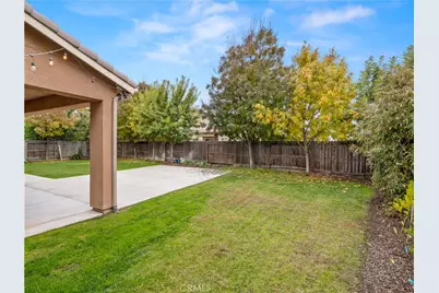 1040 San Marino, Clovis, CA 93619 - Photo 35